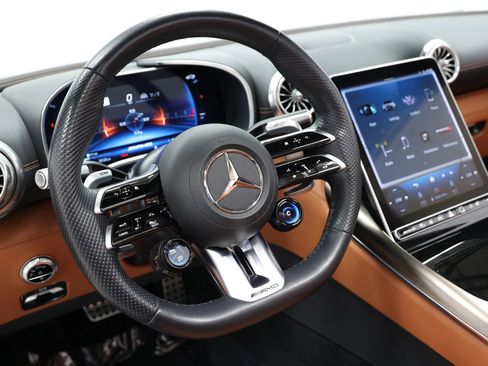 Used 2022 Mercedes-Benz SL 55 AMG 4MATIC image 22