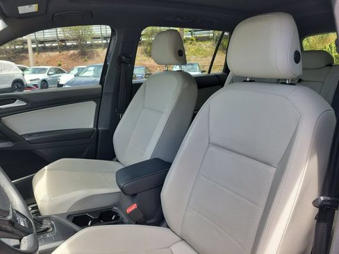 Used 2021 Volkswagen Tiguan SE R-Line FWD image 21