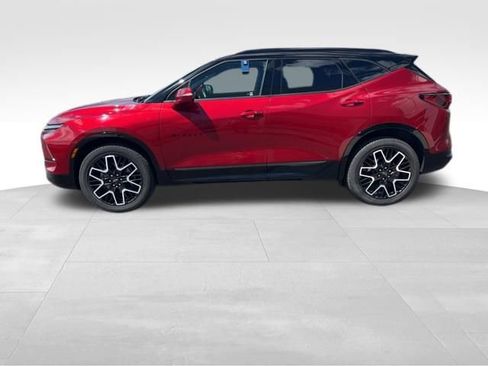 Used 2025 Chevrolet Blazer RS AWD/4WD image 9