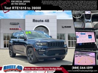 Used 2024 Jeep Grand Cherokee Limited w/ Black Appearance Package AWD/4WD video 1