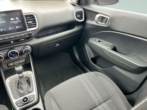New 2026 Hyundai Venue SEL FWD image 18