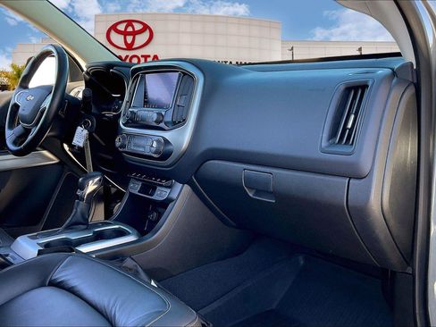 Used 2022 Chevrolet Colorado ZR2 w/ Colorado ZR2 Bison Edition image 16