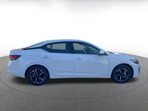 Used 2025 Nissan Sentra SV image 16