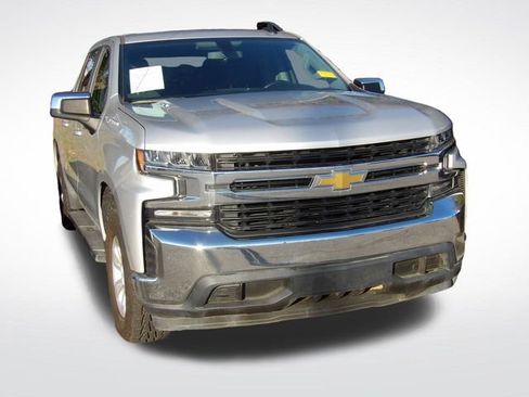 Used 2021 Chevrolet Silverado 1500 LT image 2
