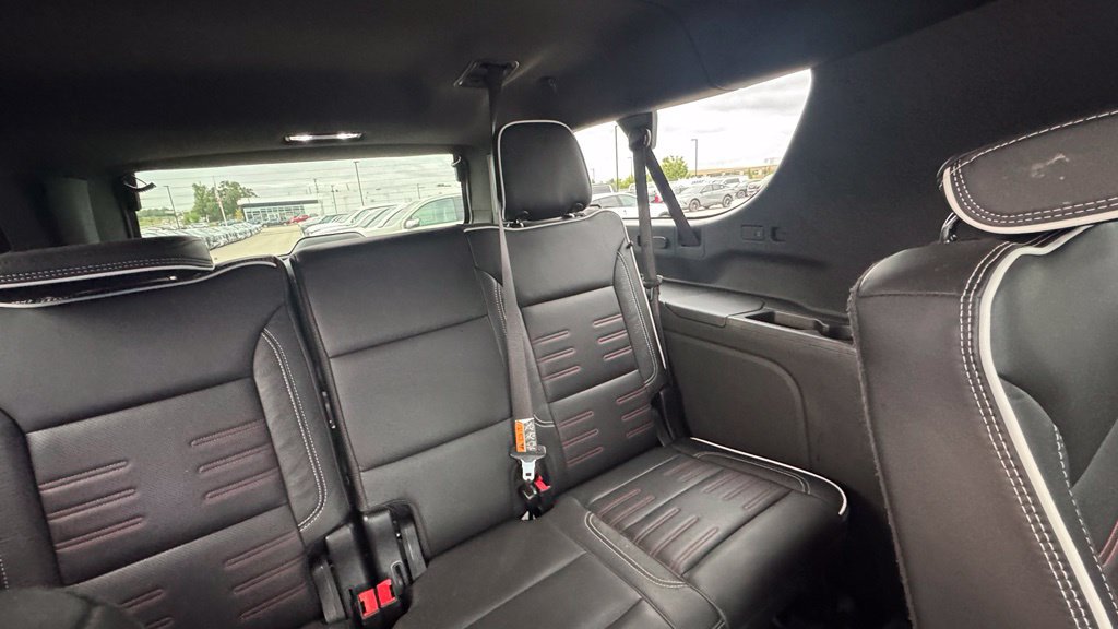 Used 2025 GMC Yukon XL AT4 Ultimate w/ LPO, Floor Liner Package AWD/4WD image 14