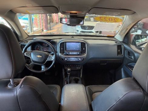 Used 2022 Chevrolet Colorado Z71 w/ Safety Package image 26