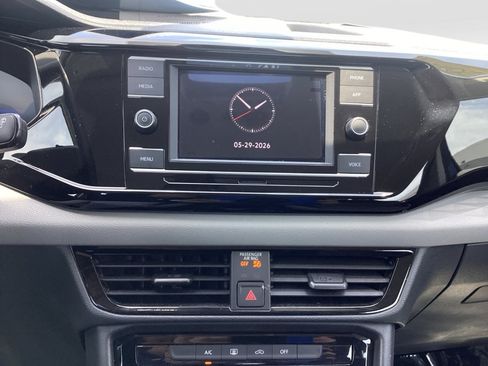 Certified 2024 Volkswagen Taos S FWD image 17