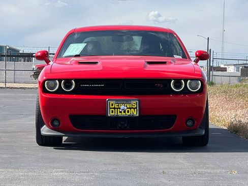 Used 2016 Dodge Challenger R/T Scat Pack w/ Leather Interior Group RWD image 9