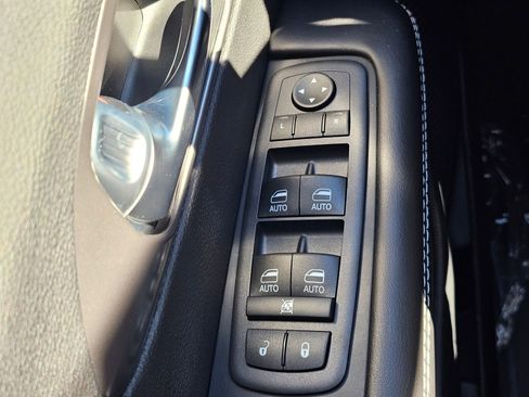 New 2026 Chrysler Pacifica Select image 19