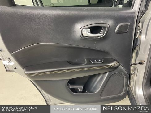 Used 2021 Jeep Compass Limited w/ Sun and Sound Group AWD/4WD image 19