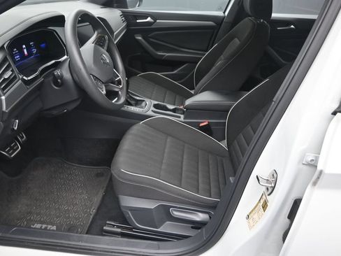 Used 2023 Volkswagen Jetta Sport FWD image 14