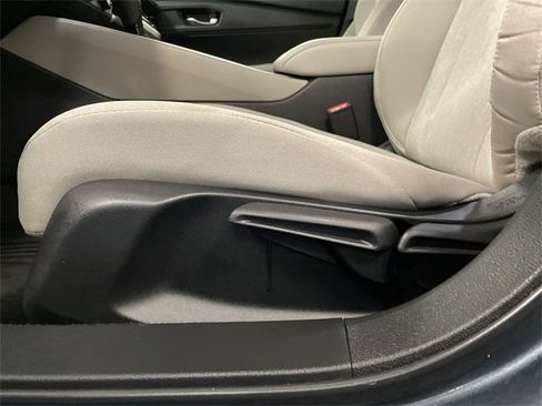 Certified 2025 Honda Accord LX image 12