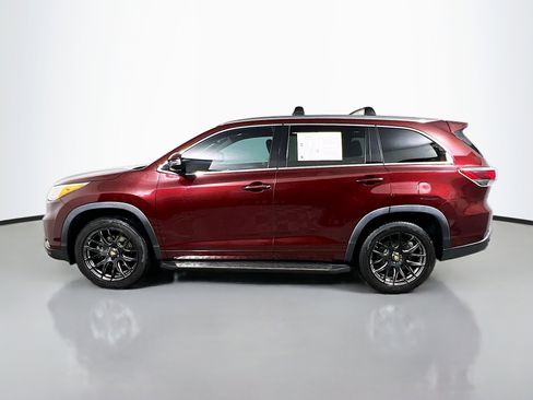 Used 2015 Toyota Highlander Limited Platinum FWD image 9