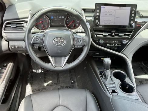 Used 2024 Toyota Camry XSE FWD image 10