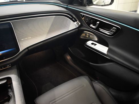 Used 2025 Mercedes-Benz E 53 AMG e 4MATIC Sedan image 25