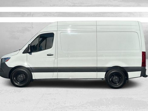 Certified 2025 Mercedes-Benz Sprinter 2500 image 7