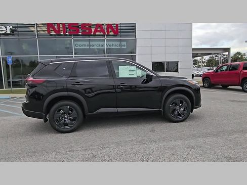 New 2026 Nissan Rogue SV FWD image 34