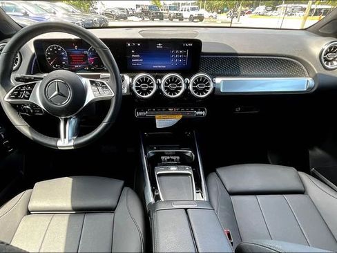 New 2025 Mercedes-Benz GLB 250 GLB 250 image 4