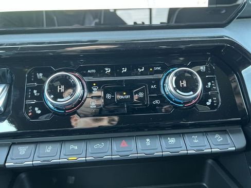 New 2026 GMC Sierra 2500 AT4X image 18