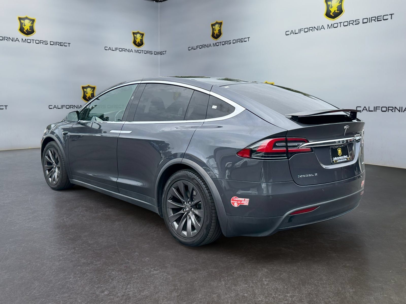 Used 2018 Tesla Model X 75D AWD/4WD image 3