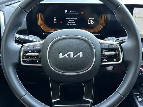 Certified 2024 Kia Sorento S w/ Panoramic Sunroof Package AWD/4WD image 23