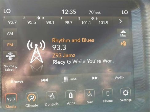 Used 2020 Jeep Wrangler Unlimited Sahara image 24