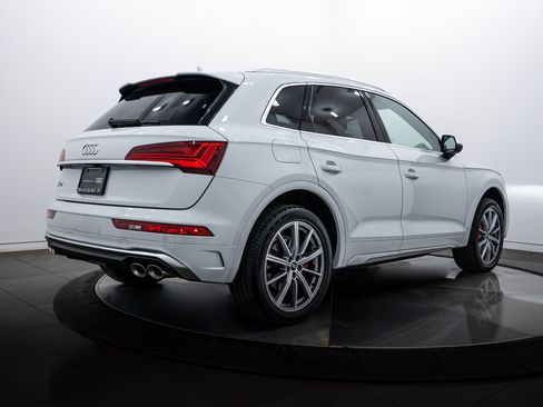 Certified 2025 Audi SQ5 Premium Plus w/ Premium Plus Package image 4