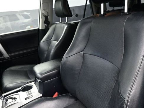 Certified 2016 Toyota 4Runner Limited image 33