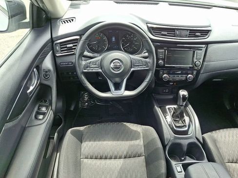 Used 2020 Nissan Rogue SV AWD/4WD image 11