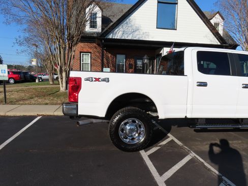 Used 2020 Ford F250 XL w/ Power Equipment Group image 7