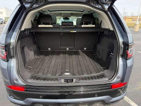 Used 2022 Land Rover Discovery Sport S R-Dynamic image 35