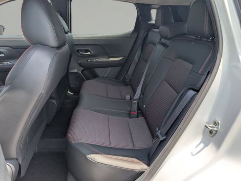 Used 2025 Nissan Kicks SR FWD image 14