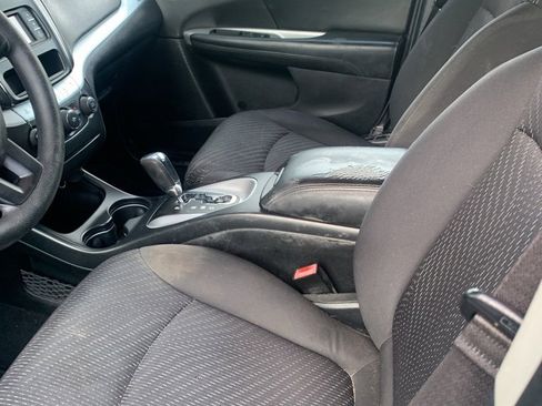 Used 2015 Dodge Journey SXT w/ Flexible Seating Group image 5