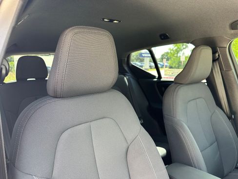 Certified 2025 Volvo EX40 Core AWD/4WD image 12