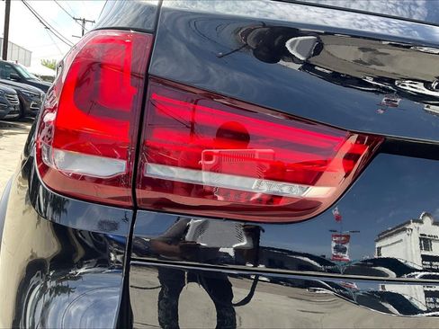 Used 2018 BMW X5 sDrive35i RWD image 30