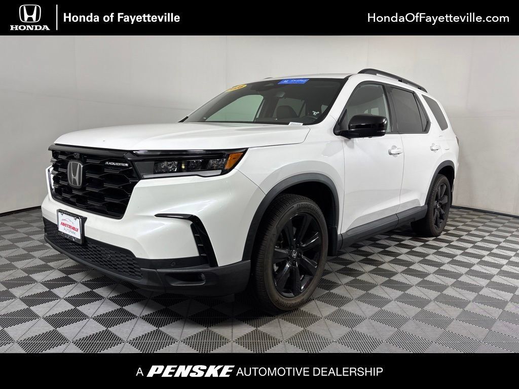 Certified 2025 Honda Pilot Black Edition image 1
