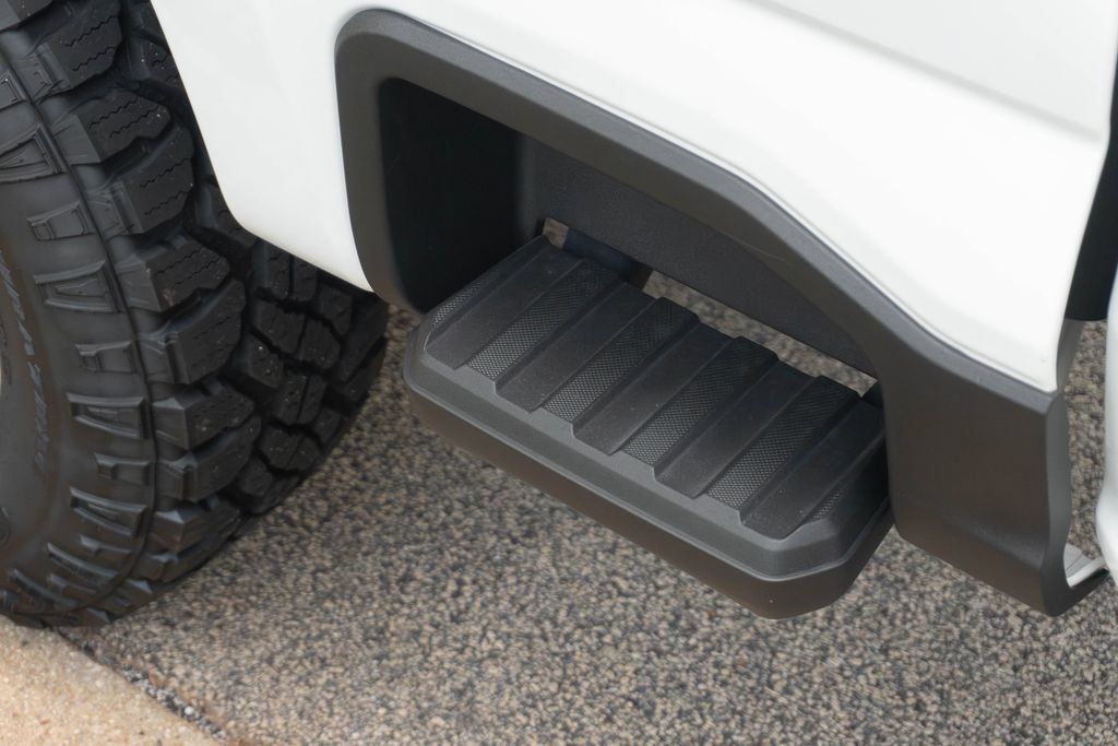 Used 2026 Ford F350 Lariat w/ Tremor Off-Road Package AWD/4WD image 8