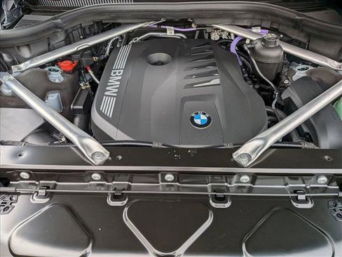 New 2026 BMW X7 xDrive40i w/ M Sport Package image 18