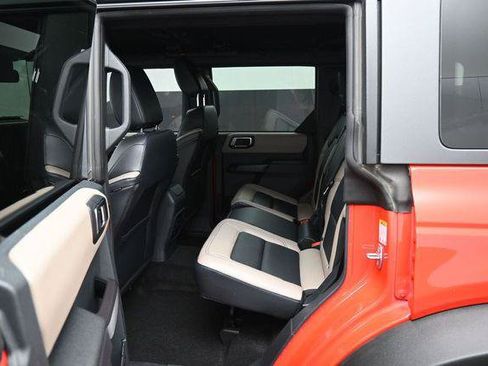 Used 2024 Ford Bronco Wildtrak AWD/4WD image 31