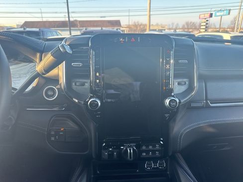 Used 2024 RAM 2500 Limited image 23