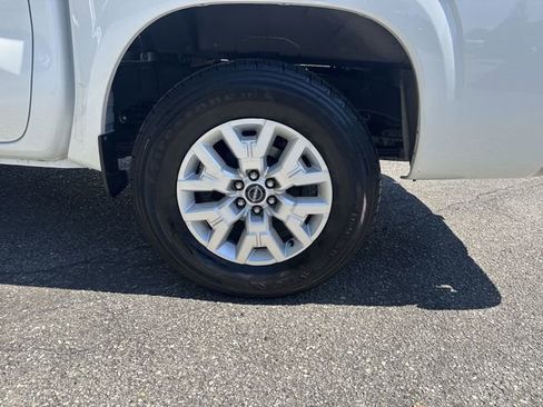 Used 2022 Nissan Frontier SV w/ SV Premium Package AWD/4WD image 33