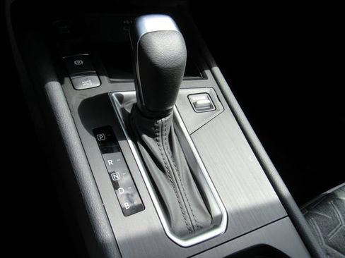 New 2026 Nissan Kicks SV w/ Charging Package FWD image 20