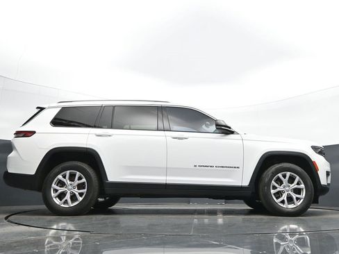 Used 2022 Jeep Grand Cherokee L Limited AWD/4WD image 25