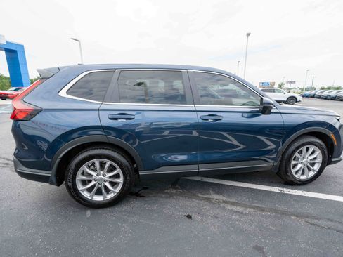 Used 2024 Honda CR-V EX image 6