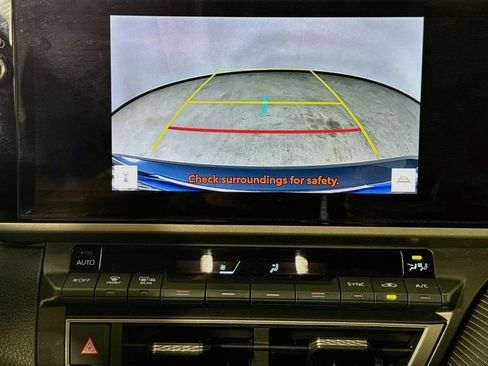 Used 2025 Toyota Camry SE w/ Multimedia Upgrade Package FWD image 17