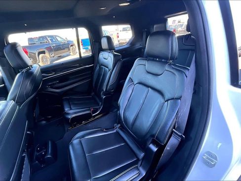 Used 2024 Jeep Grand Cherokee L Limited w/ Luxury Tech Group II image 26