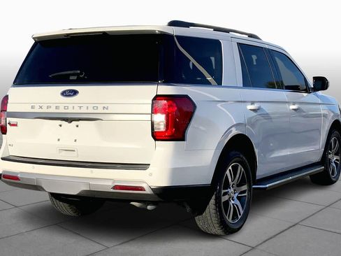 Used 2023 Ford Expedition XLT image 13