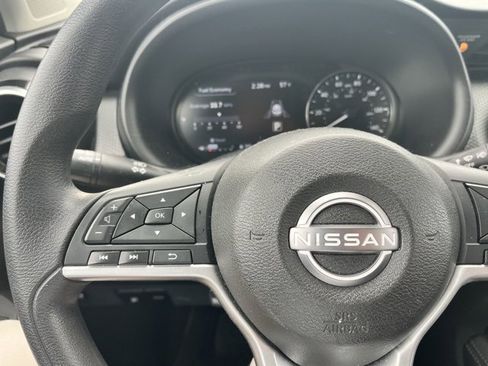 Certified 2022 Nissan Kicks SV w/ Interior Electronics Package image 23