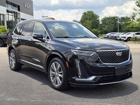 Used 2023 Cadillac XT6 Premium Luxury w/ Platinum Package AWD/4WD image 45