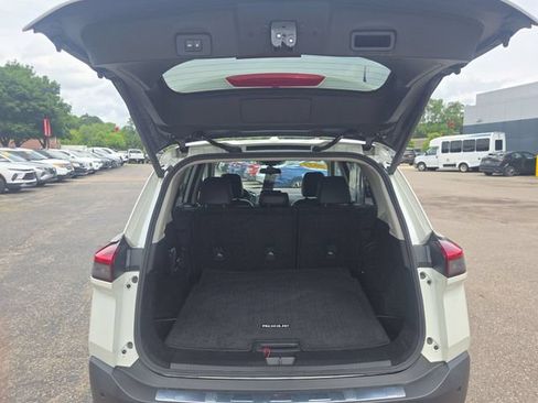 Certified 2023 Nissan Rogue SV w/ SV Premium B Package AWD/4WD image 25